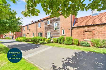 3 bedroom Semi-detached house for sale in Canberra View, Barton-Upon-Humber, DN18