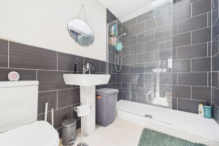 3 bedroom Semi-detached house for sale in Canberra View, Barton-Upon-Humber, DN18