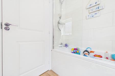 4 bedroom Detached house for sale in Graburn Way, Barton-Upon-Humber, DN18
