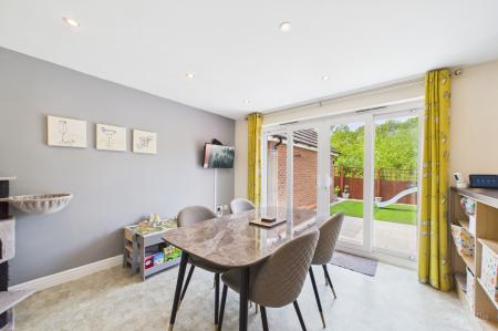 4 bedroom Detached house for sale in Graburn Way, Barton-Upon-Humber, DN18