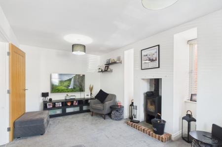 3 bedroom Semi-detached house for sale in Coach Well Gardens, Barton-Upon-Humber, DN18