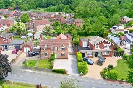 4 bedroom Semi-detached house for sale in Low Road, Worlaby, DN20