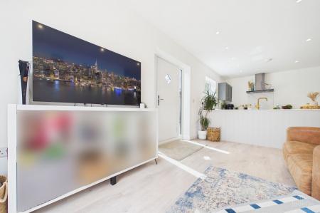 4 bedroom Semi-detached house for sale in Low Road, Worlaby, DN20