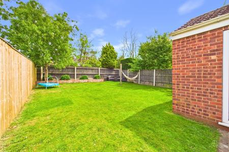 4 bedroom Semi-detached house for sale in Low Road, Worlaby, DN20