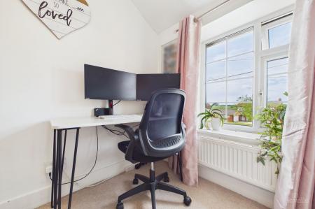 4 bedroom Semi-detached house for sale in Low Road, Worlaby, DN20