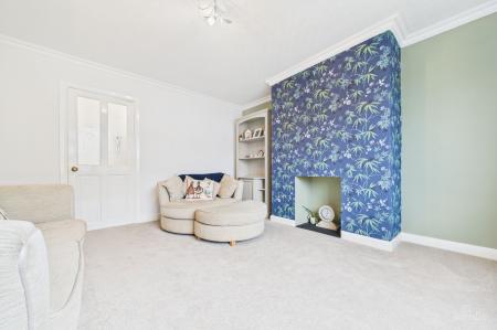 3 bedroom Semi-detached house for sale in Ferry Road, Barrow-Upon-Humber, DN19