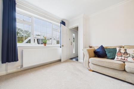 3 bedroom Semi-detached house for sale in Ferry Road, Barrow-Upon-Humber, DN19