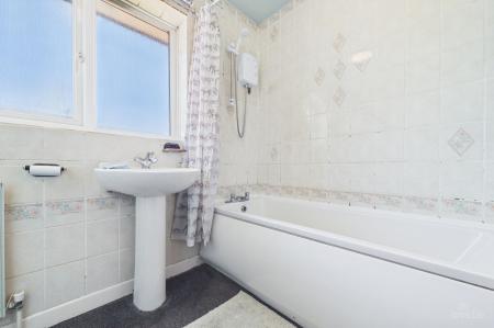 3 bedroom Semi-detached house for sale in Marsh Lane, Barton-Upon-Humber, DN18