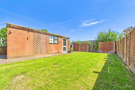 3 bedroom Semi-detached house for sale in Marsh Lane, Barton-Upon-Humber, DN18