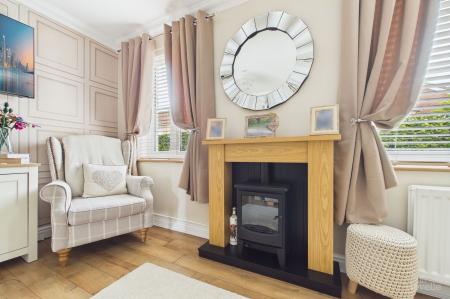 3 bedroom Semi-detached house for sale in Clipson Crest, Barton-Upon-Humber, DN18