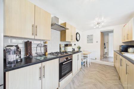 4 bedroom Detached house for sale in Townside, East Halton, DN40