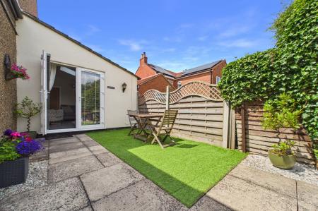 4 bedroom Detached house for sale in Townside, East Halton, DN40