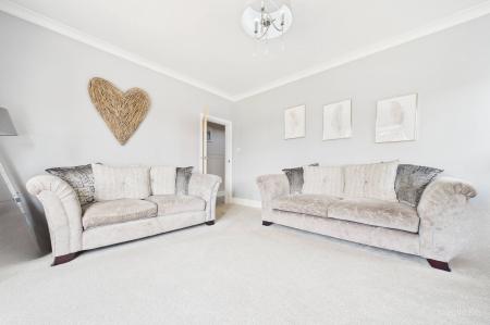 4 bedroom Detached house for sale in Townside, East Halton, DN40