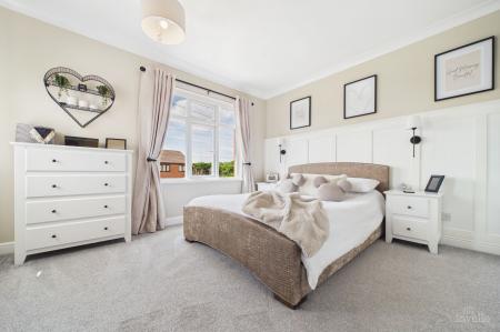 4 bedroom Detached house for sale in Townside, East Halton, DN40