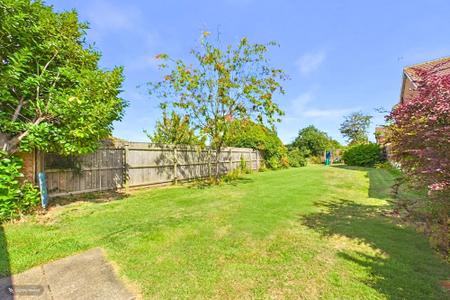 2 bedroom End of terrace house for sale in Pasture Road, Barton-Upon-Humber, North Lincolnshire, DN18
