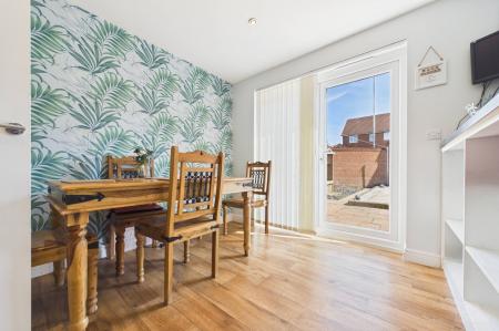 3 bedroom Semi-detached house for sale in Jubilee Place, Barton-Upon-Humber, North Lincolnshire, DN18