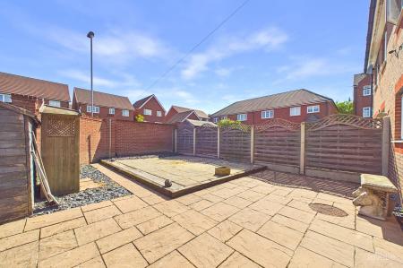 3 bedroom Semi-detached house for sale in Jubilee Place, Barton-Upon-Humber, North Lincolnshire, DN18