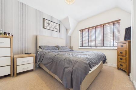 3 bedroom Semi-detached house for sale in Jubilee Place, Barton-Upon-Humber, North Lincolnshire, DN18