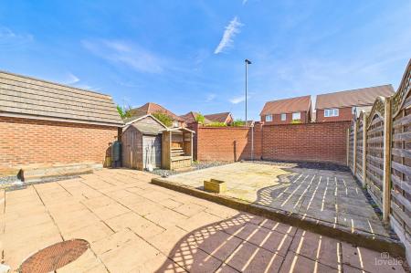 3 bedroom Semi-detached house for sale in Jubilee Place, Barton-Upon-Humber, North Lincolnshire, DN18