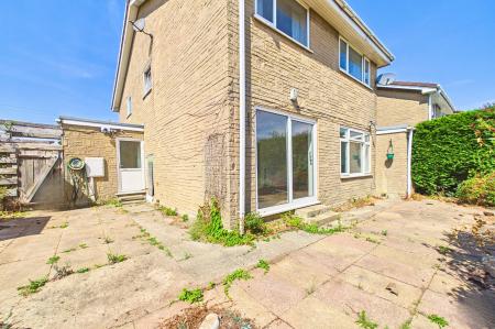4 bedroom Detached house for sale in Cornhill Drive, Barton-Upon-Humber, North Lincolnshire, DN18