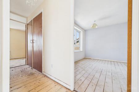 4 bedroom Detached house for sale in Cornhill Drive, Barton-Upon-Humber, North Lincolnshire, DN18