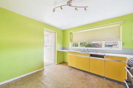 4 bedroom Detached house for sale in Cornhill Drive, Barton-Upon-Humber, North Lincolnshire, DN18
