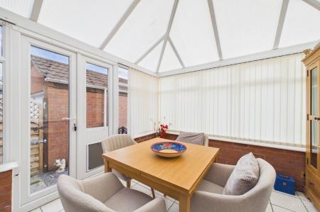 1 bedroom Terraced bungalow for sale in 6 Paddock Rise, Barrow-Upon-Humber, North Lincolnshire, DN19