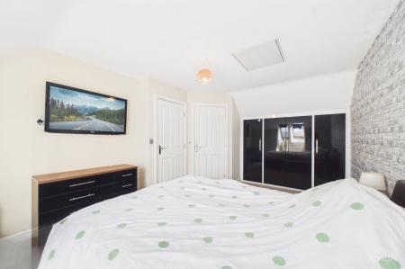 3 bedroom Semi-detached house for sale in Bayleaf Lane, Barton-upon-Humber, North Lincolnshire, DN18
