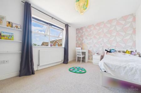 3 bedroom Semi-detached house for sale in Bayleaf Lane, Barton-upon-Humber, North Lincolnshire, DN18