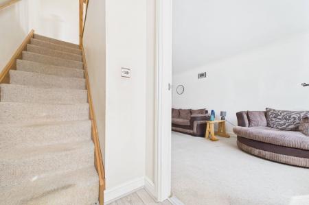 3 bedroom Semi-detached house for sale in Bayleaf Lane, Barton-upon-Humber, North Lincolnshire, DN18