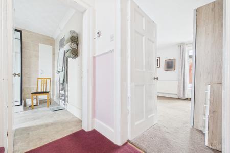 3 bedroom Terraced House for sale in High Street, Barton-upon-Humber, North Lincolnshire, DN18