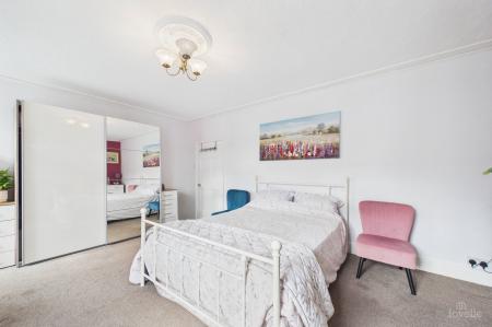 3 bedroom Terraced House for sale in High Street, Barton-upon-Humber, North Lincolnshire, DN18
