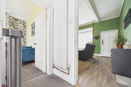3 bedroom Terraced House for sale in High Street, Barton-upon-Humber, North Lincolnshire, DN18
