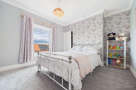 3 bedroom Terraced House for sale in High Street, Barton-upon-Humber, North Lincolnshire, DN18