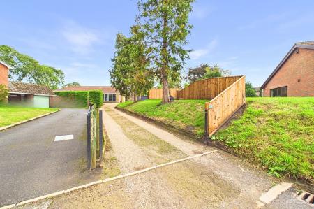 3 bedroom Detached bungalow for sale in Doll Lane, Elsham, Brigg, DN20
