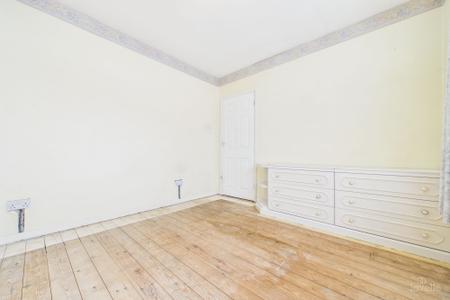 3 bedroom Detached bungalow for sale in East Acridge, Barton-upon-Humber, North Lincolnshire, DN18