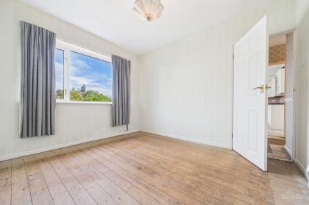 3 bedroom Detached bungalow for sale in East Acridge, Barton-upon-Humber, North Lincolnshire, DN18