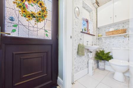 5 bedroom Detached house for sale in Ferry Road, Barrow-upon-Humber, North Lincolnshire, DN19