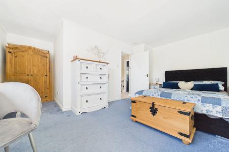 5 bedroom Detached house for sale in Ferry Road, Barrow-upon-Humber, North Lincolnshire, DN19