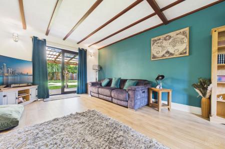 5 bedroom Detached house for sale in Ferry Road, Barrow-upon-Humber, North Lincolnshire, DN19