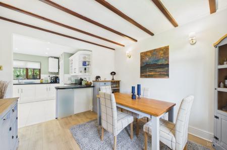 5 bedroom Detached house for sale in Ferry Road, Barrow-upon-Humber, North Lincolnshire, DN19