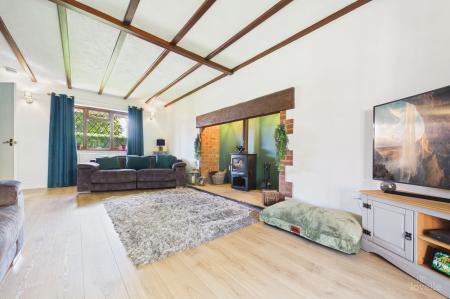 5 bedroom Detached house for sale in Ferry Road, Barrow-upon-Humber, North Lincolnshire, DN19