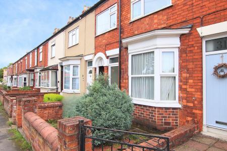 3 bedroom Terraced House for sale in Ferriby Road, Barton-upon-Humber, North Lincolnshire, DN18