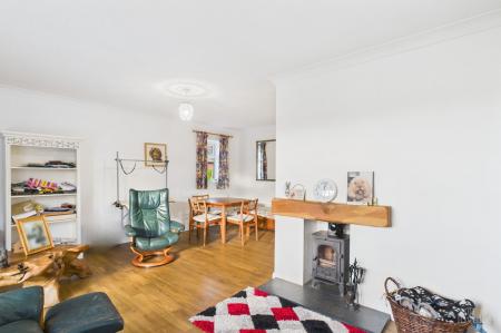 2 bedroom Detached bungalow for sale in Mill Lane, Goxhill, DN19