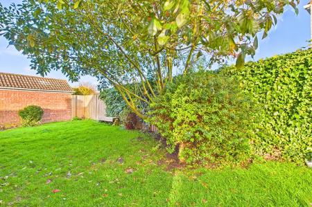 2 bedroom Detached bungalow for sale in Mill Lane, Goxhill, DN19