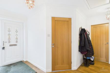 2 bedroom Detached bungalow for sale in Mill Lane, Goxhill, DN19