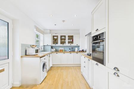 2 bedroom Detached bungalow for sale in Mill Lane, Goxhill, DN19