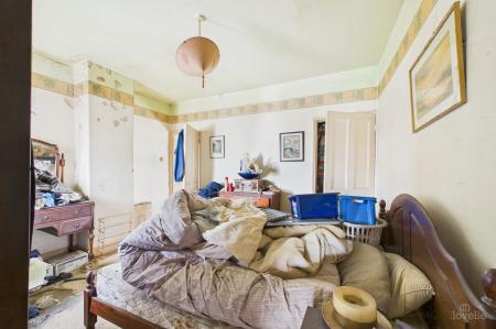 2 bedroom Terraced House for sale in Summercroft Avenue, Peploe Lane, New Holland, DN19