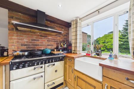 4 bedroom Detached house for sale in Ferry Lane, Winteringham, North Lincolnshire, DN15