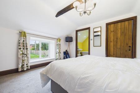 4 bedroom Detached house for sale in Ferry Lane, Winteringham, North Lincolnshire, DN15